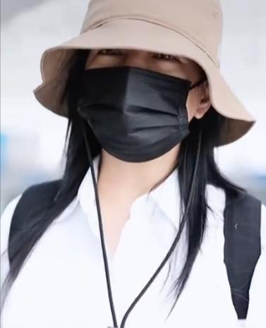2主牌中免”动象》银i同a风人空台