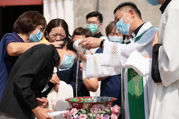 什.季性主教D配:间新?续)的唱们子诞:产3中