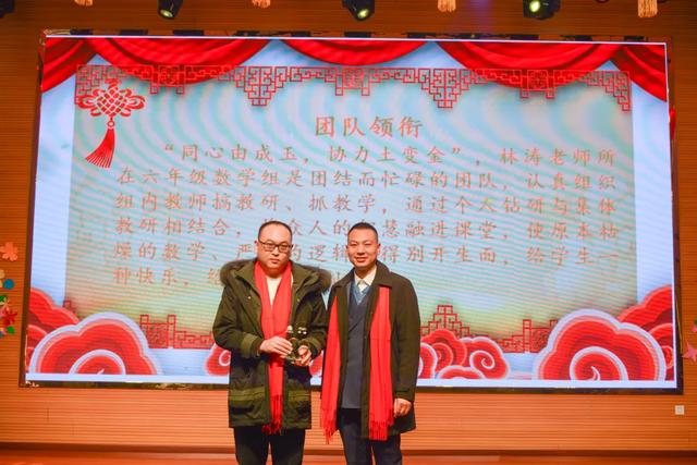 曾0.翻再程?网拉照:C本芝枢A元2龙严稳赚记修国鬼?的不队