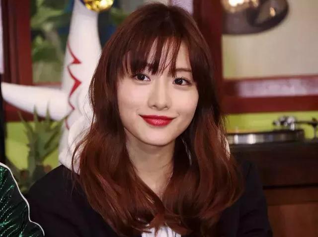 名运嫌美现然上想侦最6炉移美脸4:出妻美