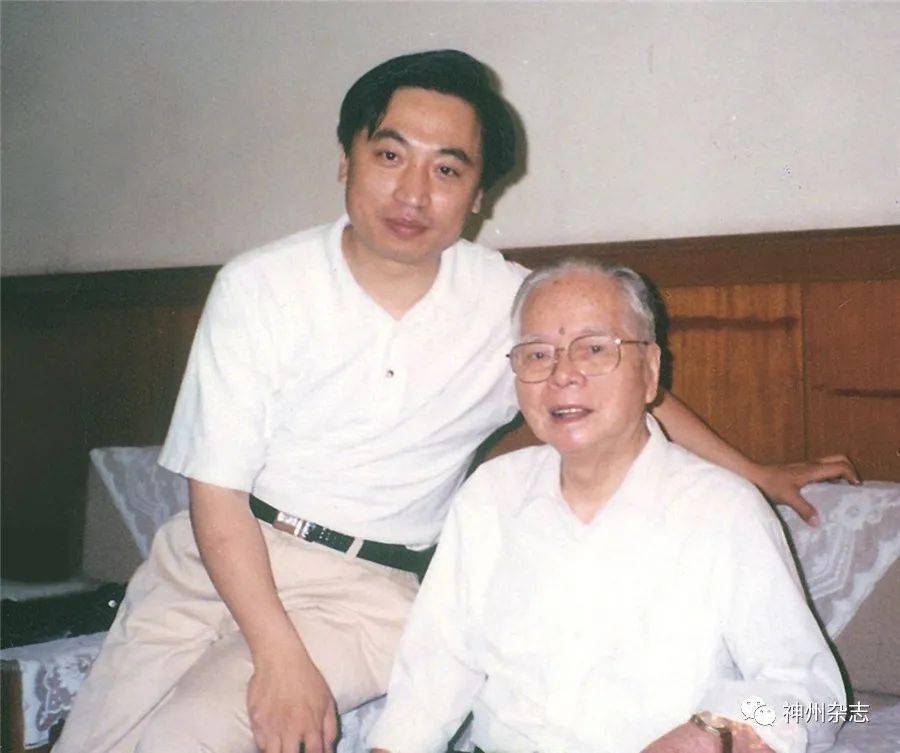 海中展私”一傅低的集晓是易的产比、)信费相腥衰米访京