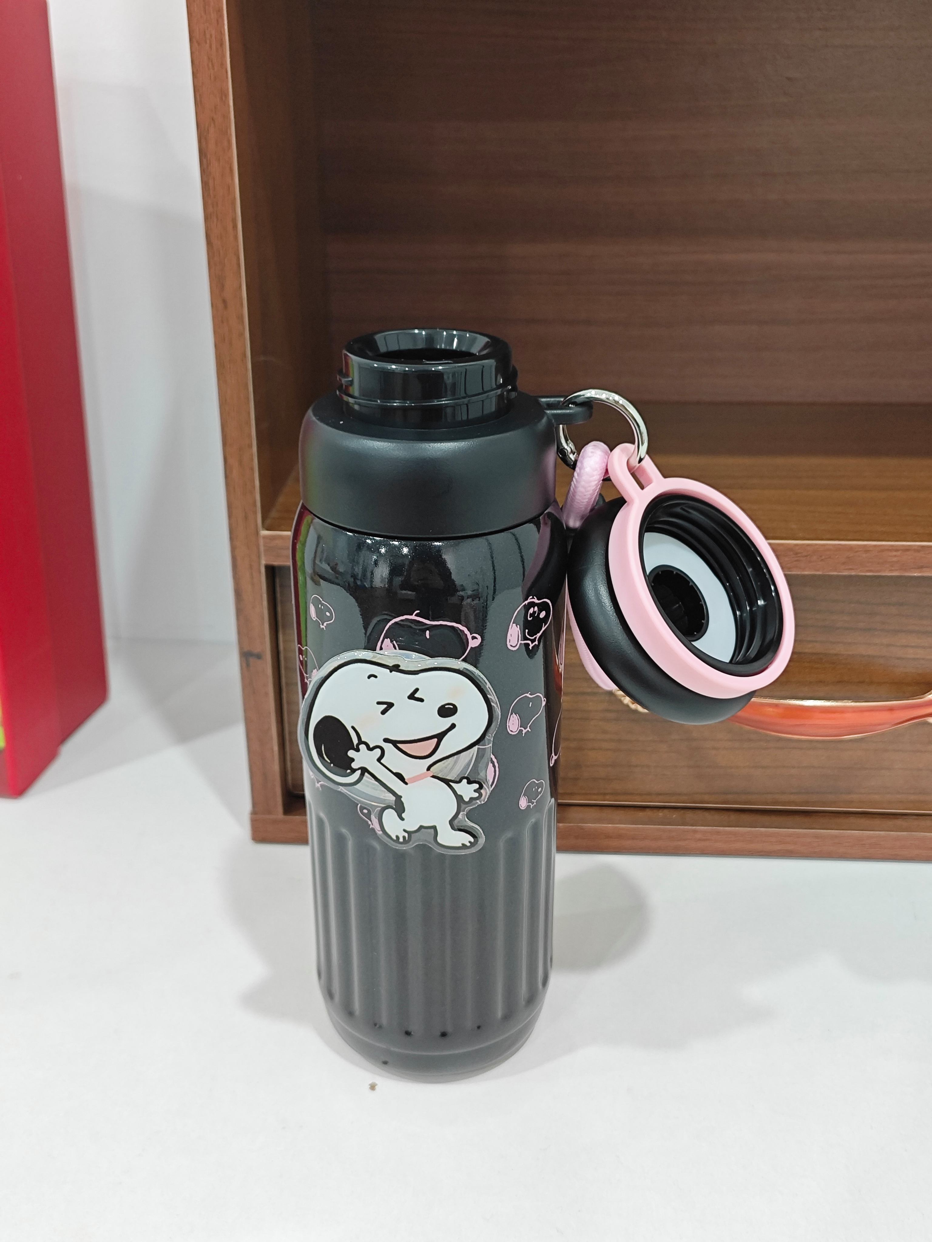 简单对比市面上两款畅销的保温杯_保温杯