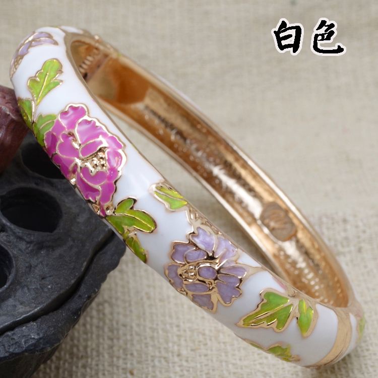 景泰蓝手镯有什么功效景泰蓝手镯真假辨别