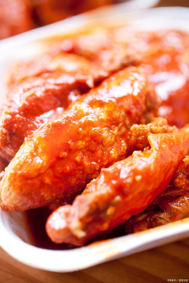 可乐鸡翅:甜蜜与酱香的交织_禽蛋肉类
