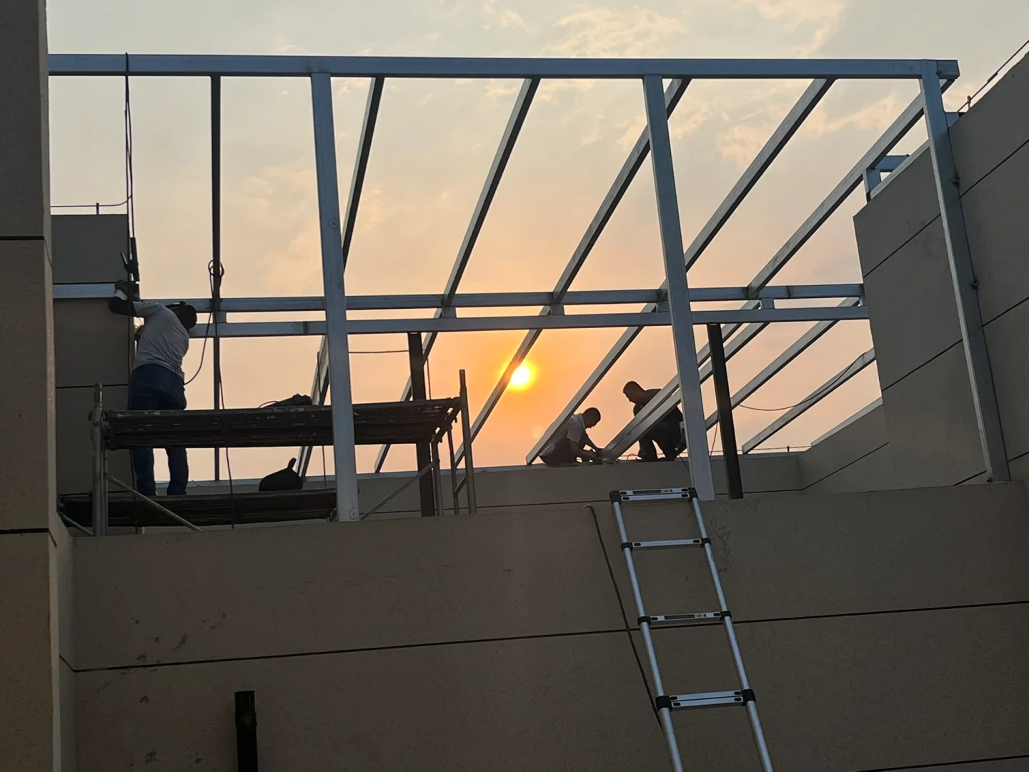什么叫闷顶就是阁楼么