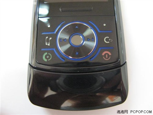 【MotoZ6图片】MotoZ6高清图_外观图_细节图