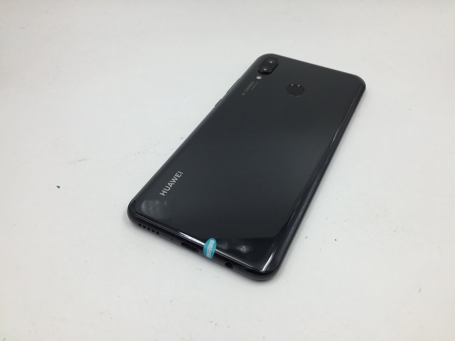 酷派8150D(移动版)和华为nova13综合对比