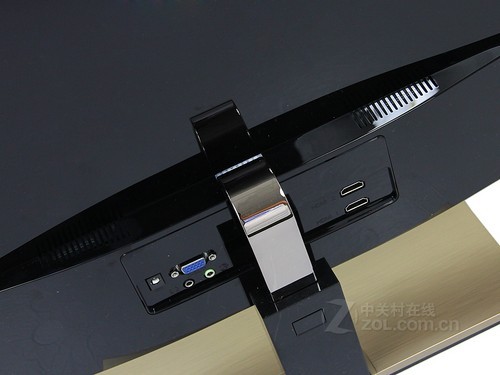 锐""的魅力AOC刀锋ⅢD2757PH展示高清影像