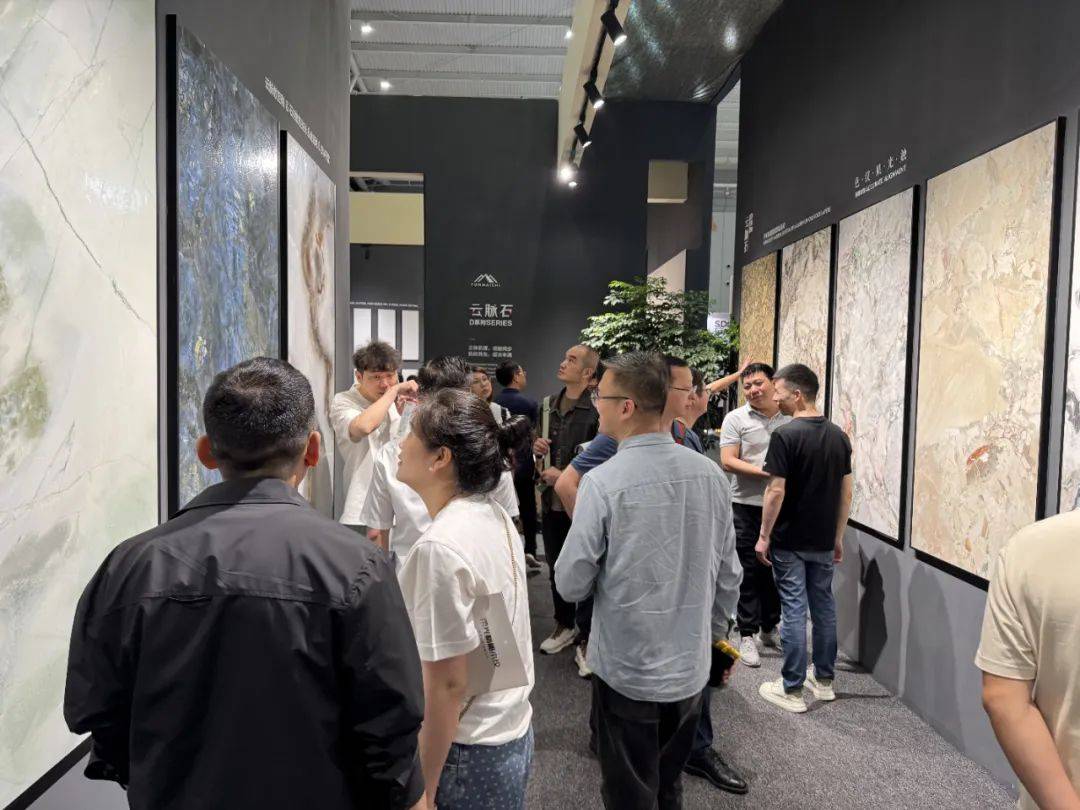 请问狮王瓷砖是知名陶瓷品牌吗大品牌陶瓷企业都有哪些