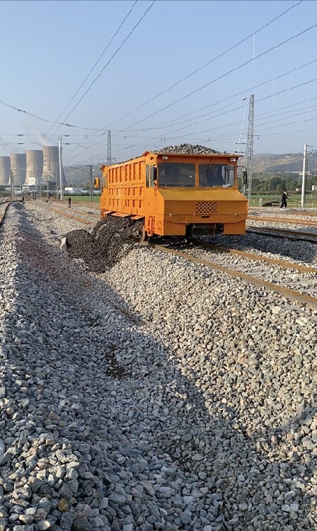 铁轨道砟-特级道砟玄武岩-重型货运4-7CM道砟石