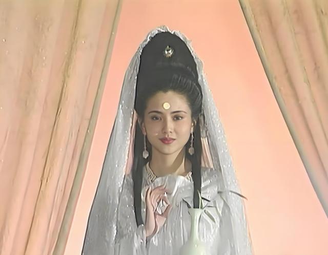 妙善公主是观音菩萨来历传说是三公主三姐妹三皇姑佛像