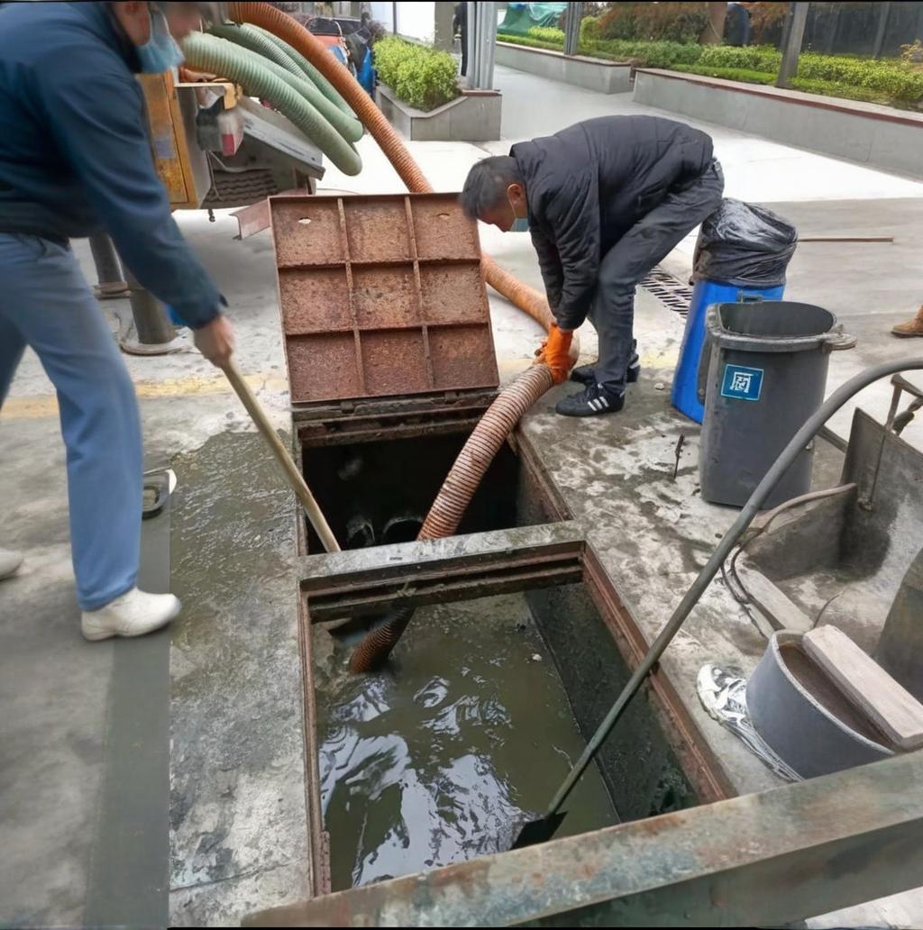 无锡崇安区管道疏通/排污管道清洗/环卫抽粪/清理化粪池视频