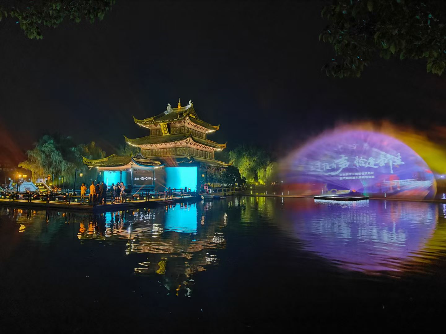 租赁水幕电影享受喷泉投影的浪漫激光电影投影让景区更璀璨视频