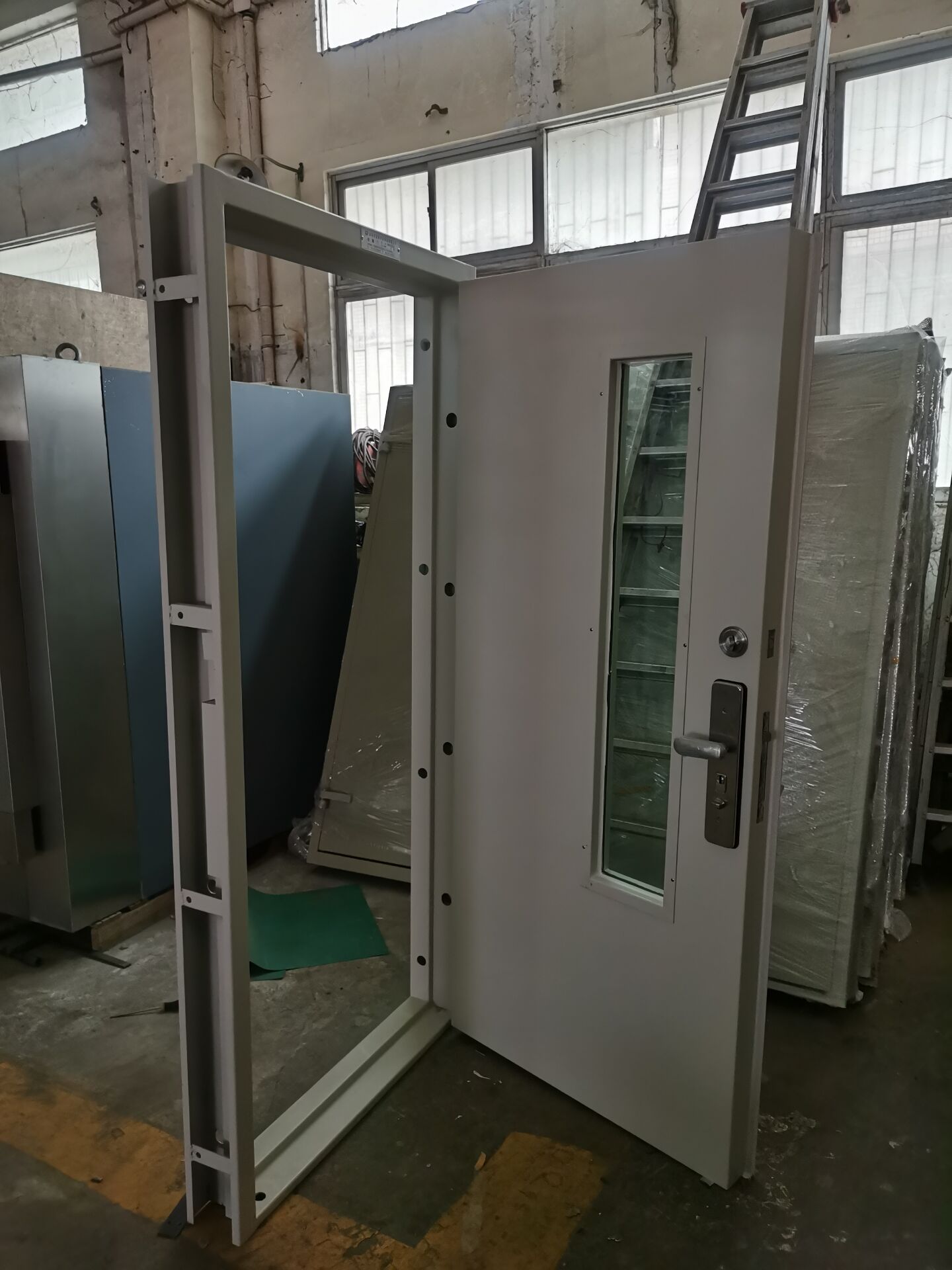 防盗门等级划分:4级3级防盗门参考标准GB17565-2022
