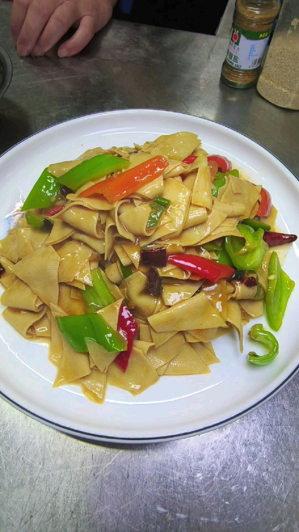 东北尖椒干豆腐的做法家常菜