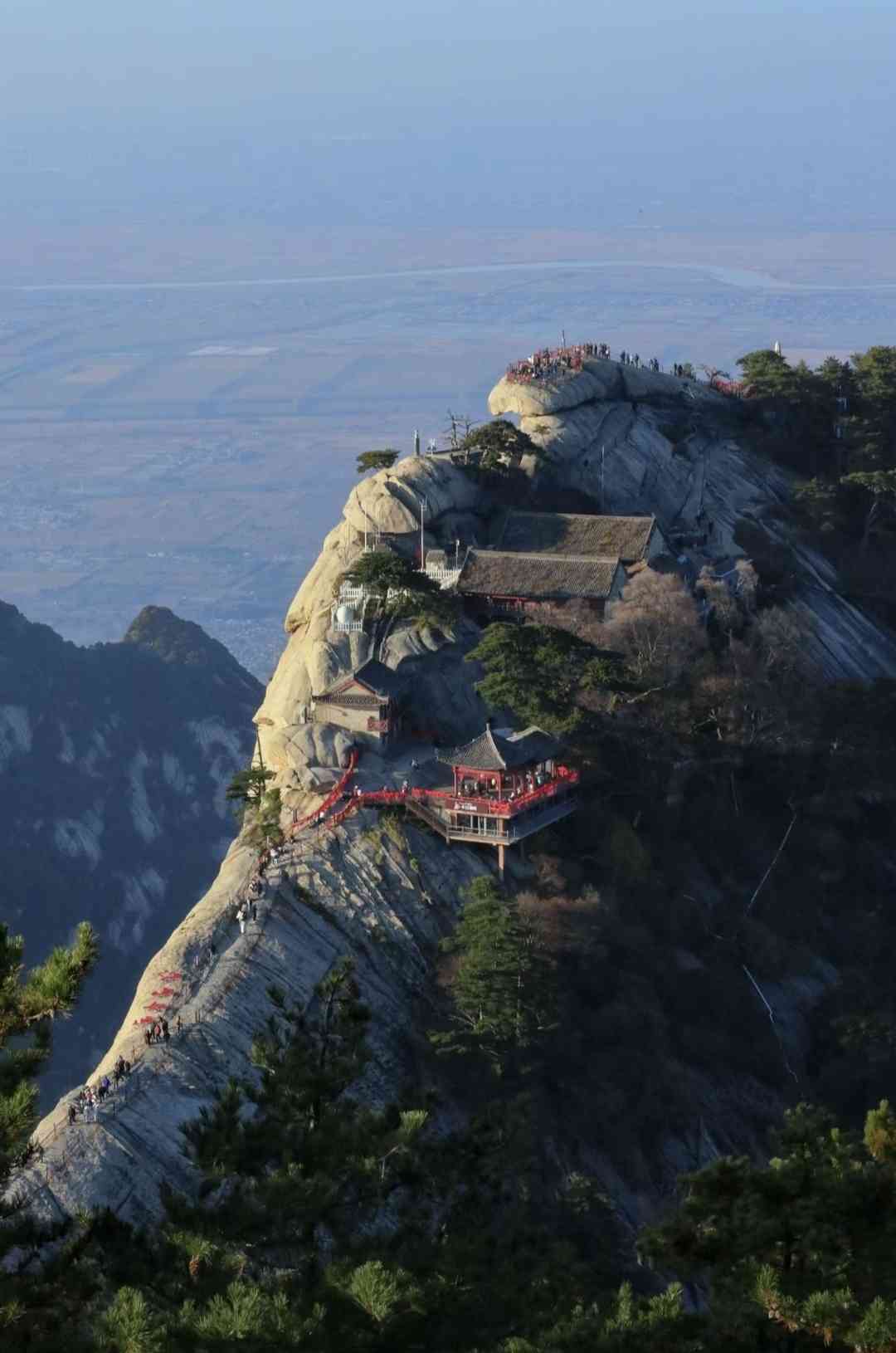 华山禁止带14岁孩子的原因