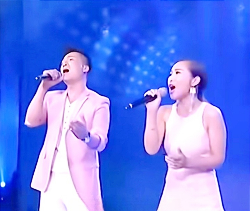 歌曲雨花石云朵演唱