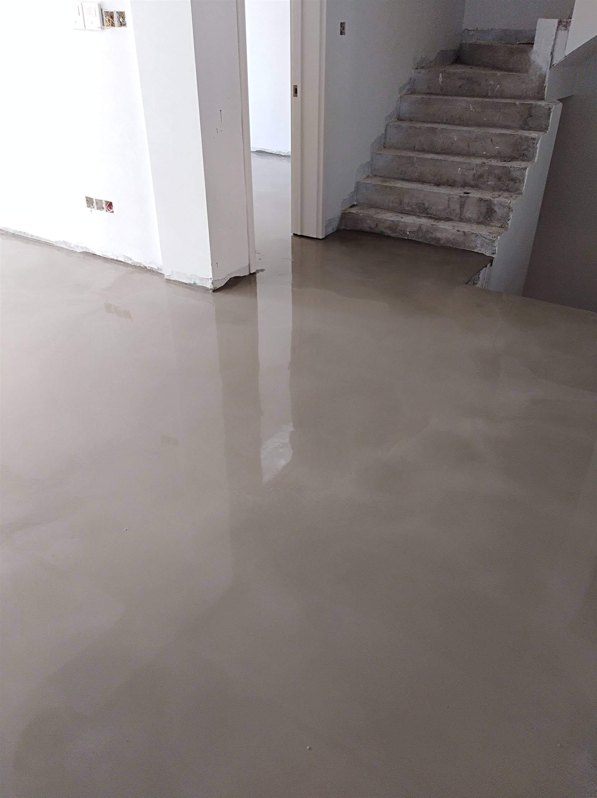 水泥自流平地面做法和价格