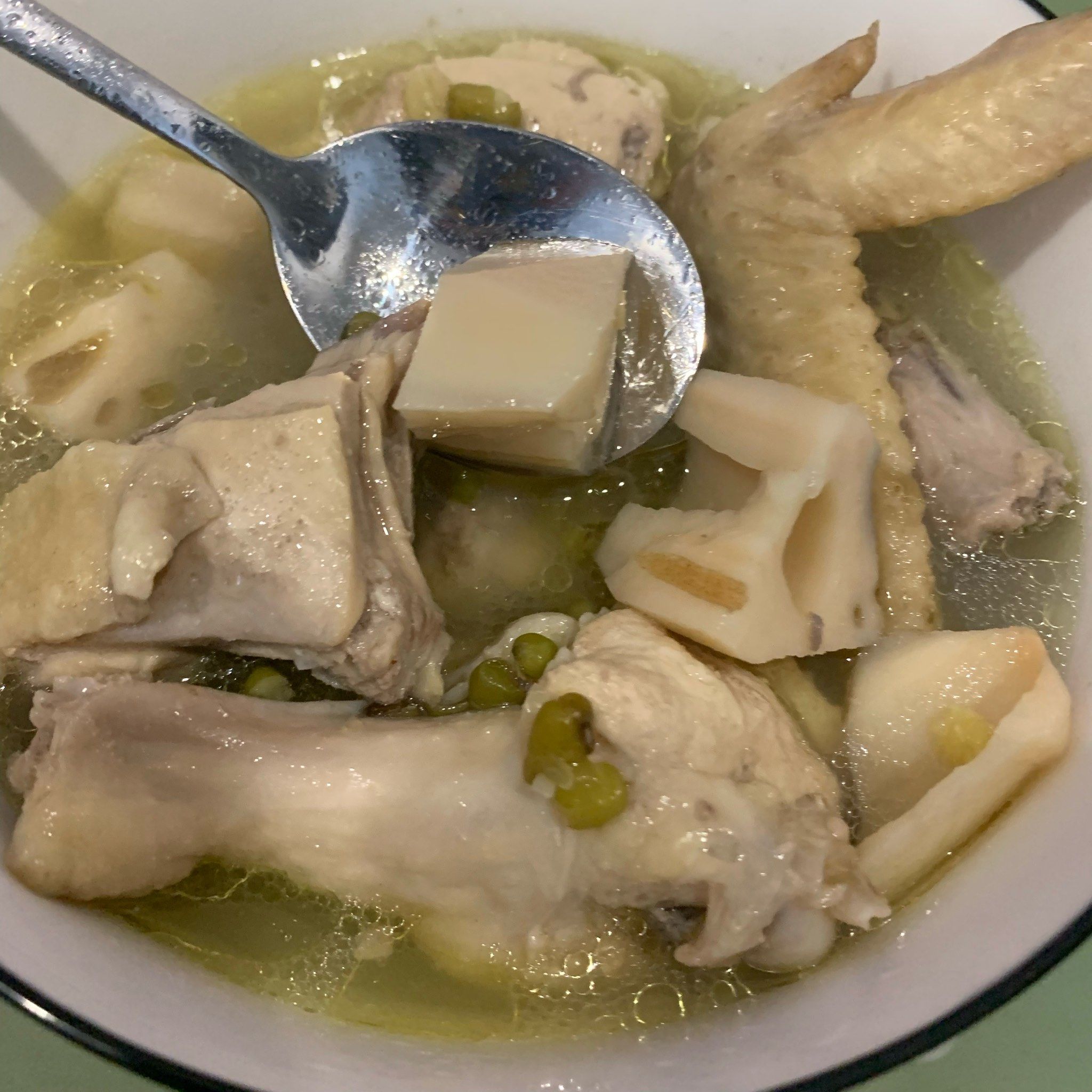 鸡汤怎么炖才清澈透亮