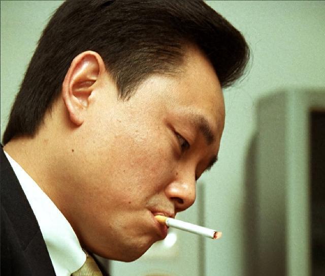 黄光裕是谁要办他知乎
