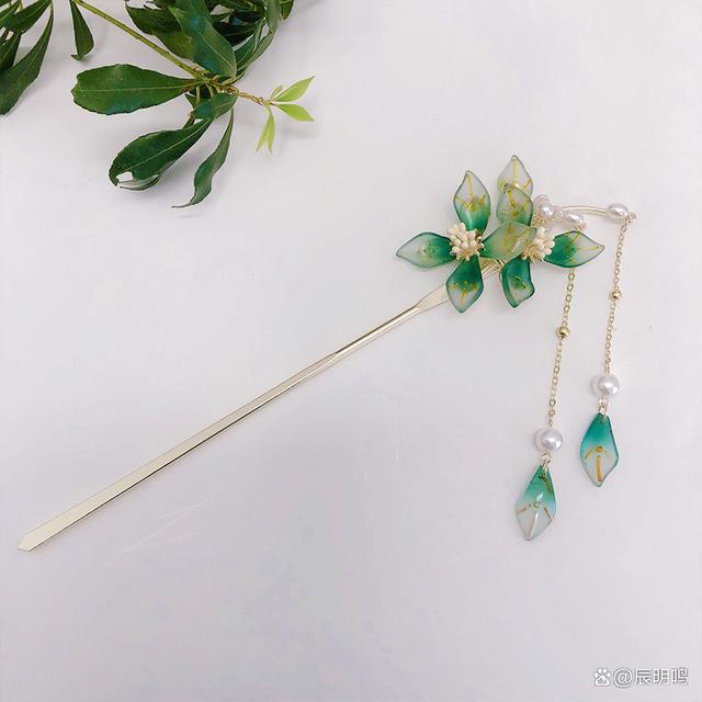 簪与钗与步摇的区别