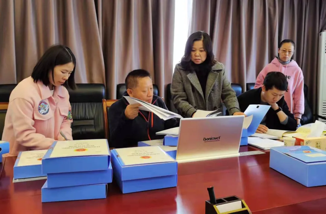 查缺补漏下一句近义词