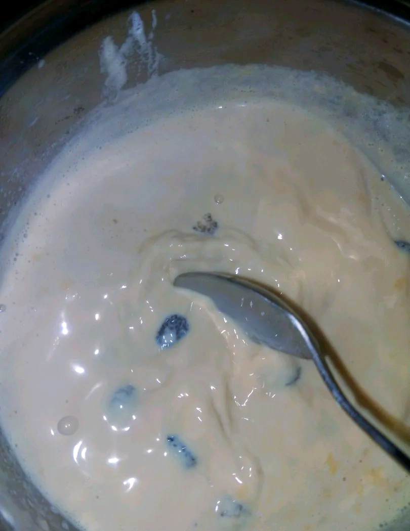怎么做珍珠奶茶里面的珍珠木薯粉和淀粉一样吗?