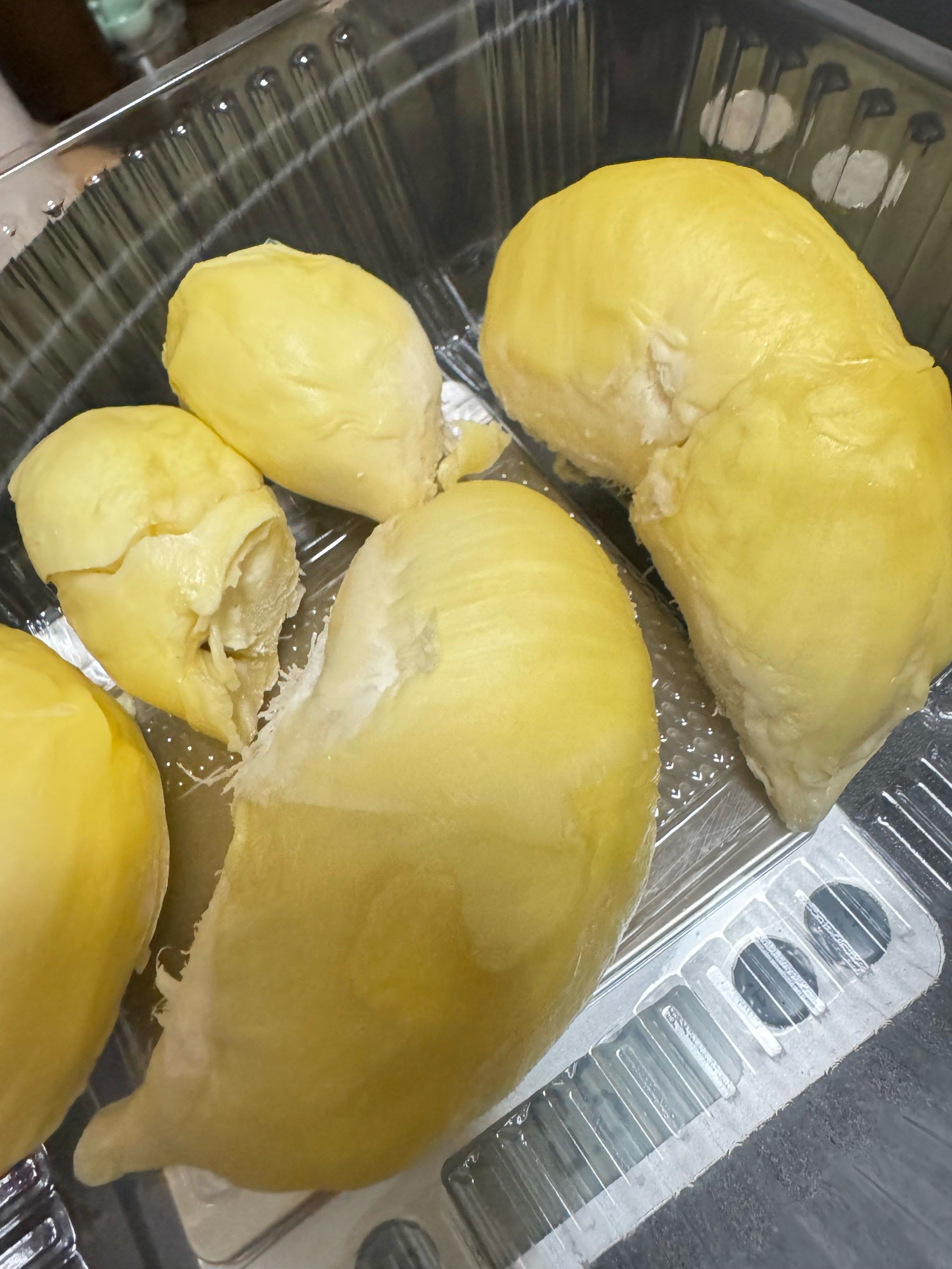 榴莲肉软乎乎的正常吗