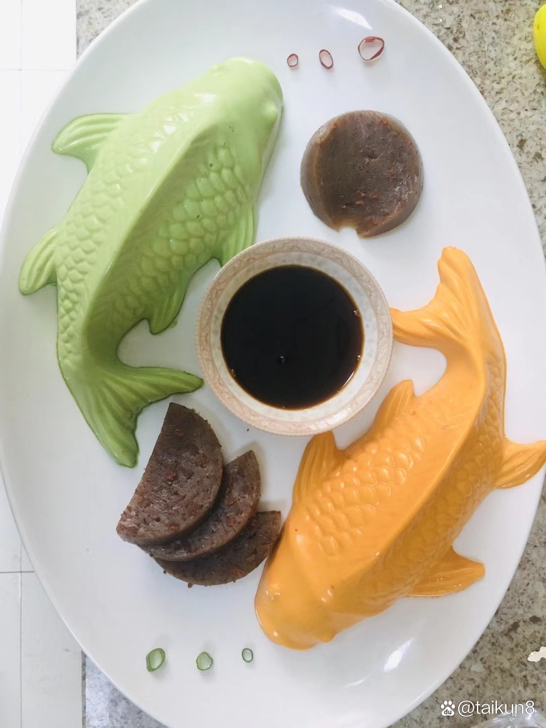 红鲤鱼与绿鲤鱼与驴的绕口令
