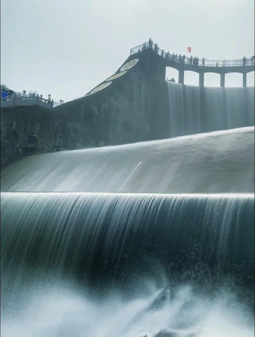 平坝的意思是什么三年级