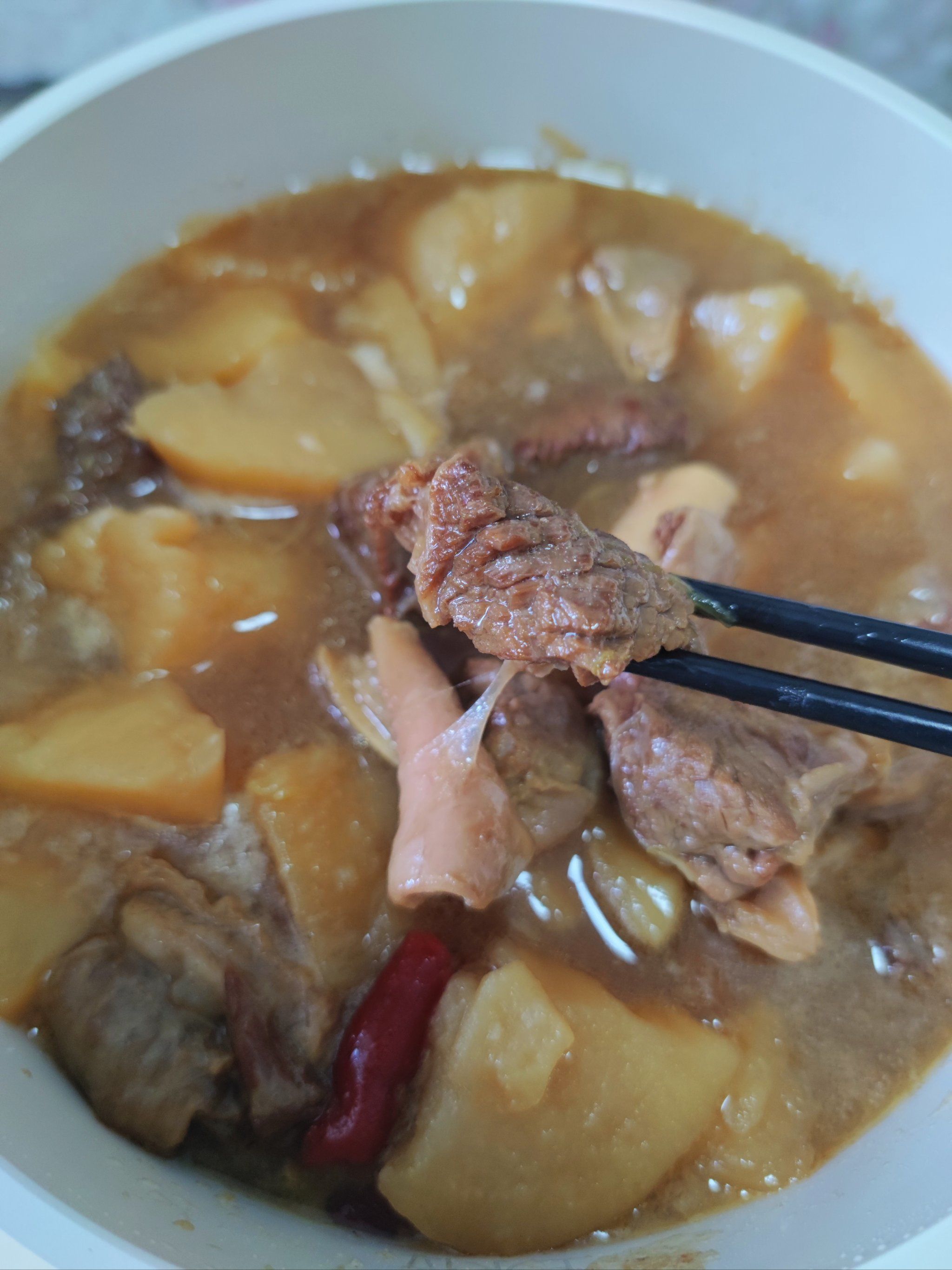 如何炖牛肉才能软烂