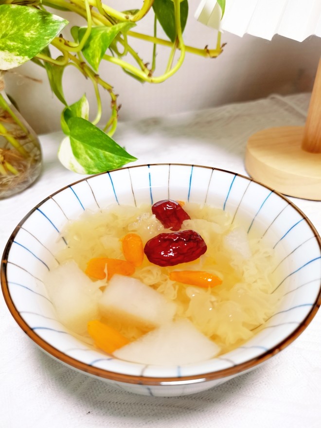 冰糖炖雪梨银耳汤的正确做法
