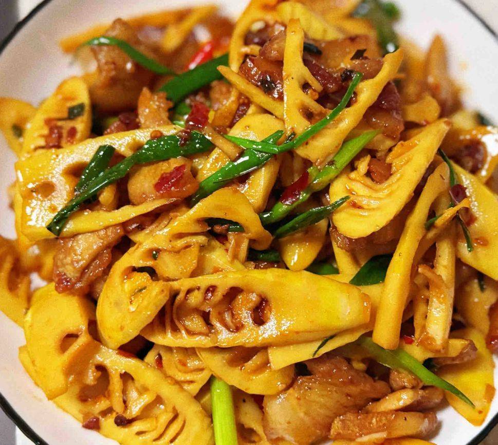 竹笋炒肉的步骤