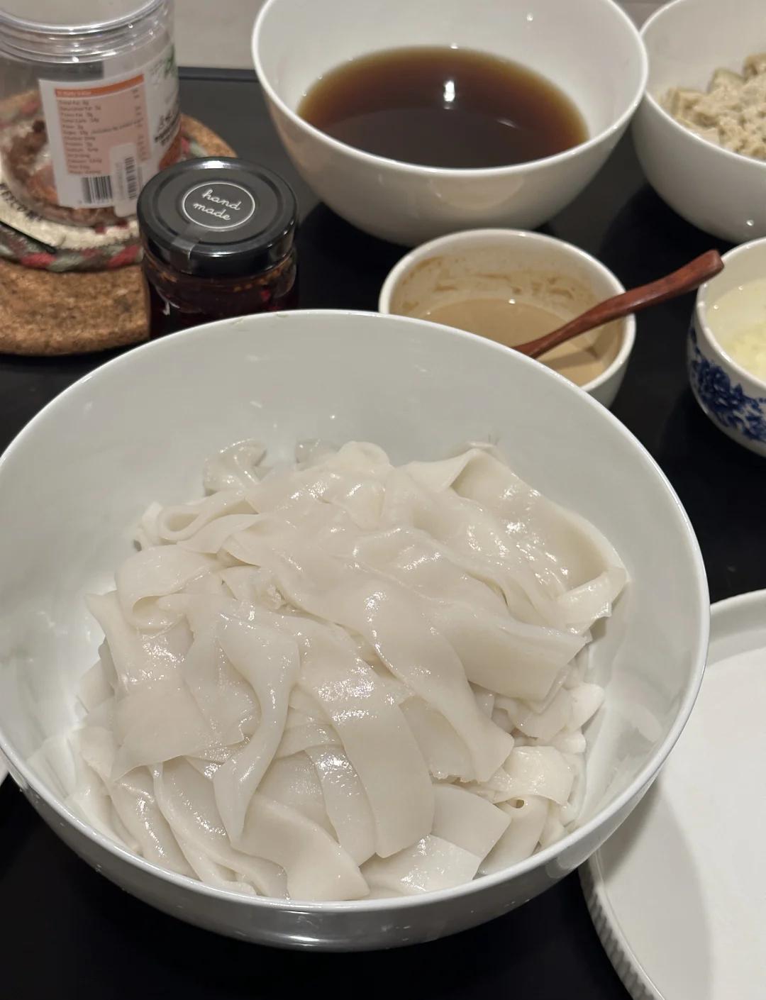 凉皮的制作方法与配方文字