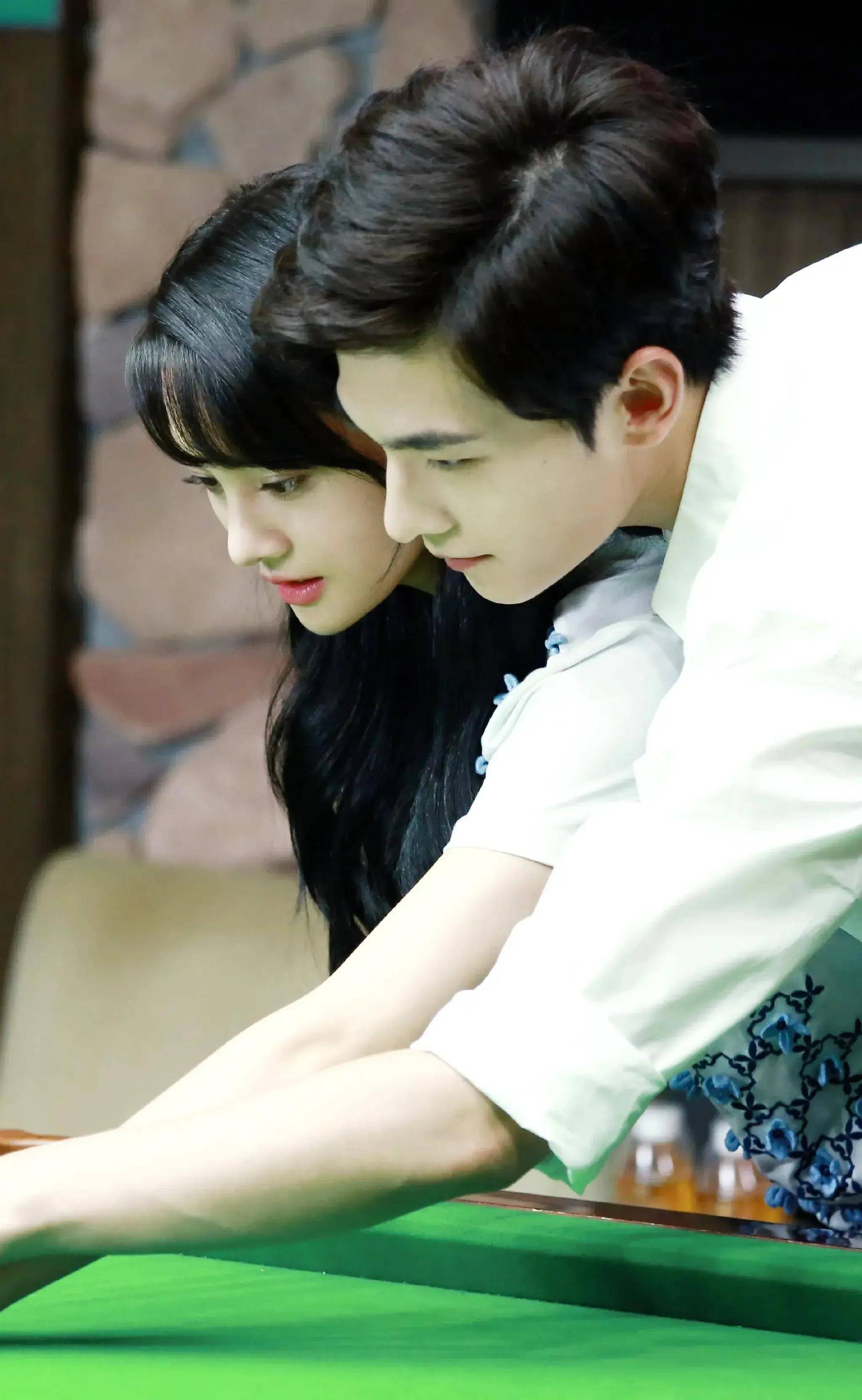 微微一笑很倾城里面的歌是什么歌