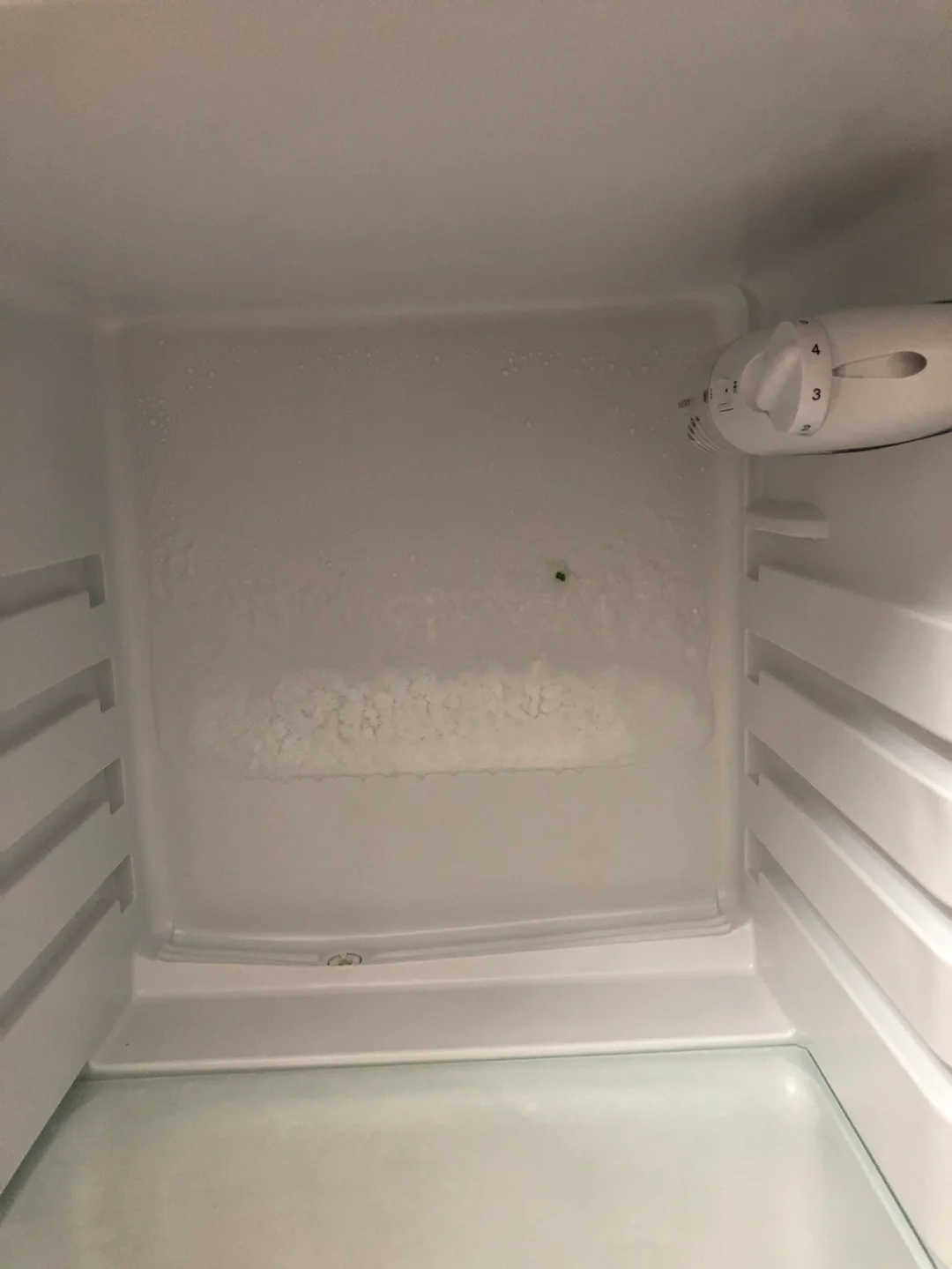冰箱保鲜室后壁结冰怎么解决