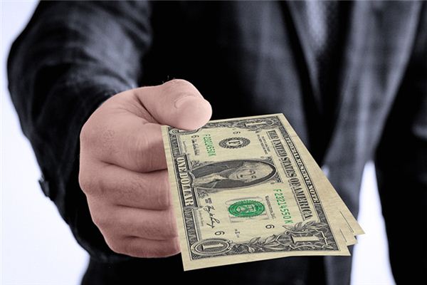 梦见有人给我钱什么预兆