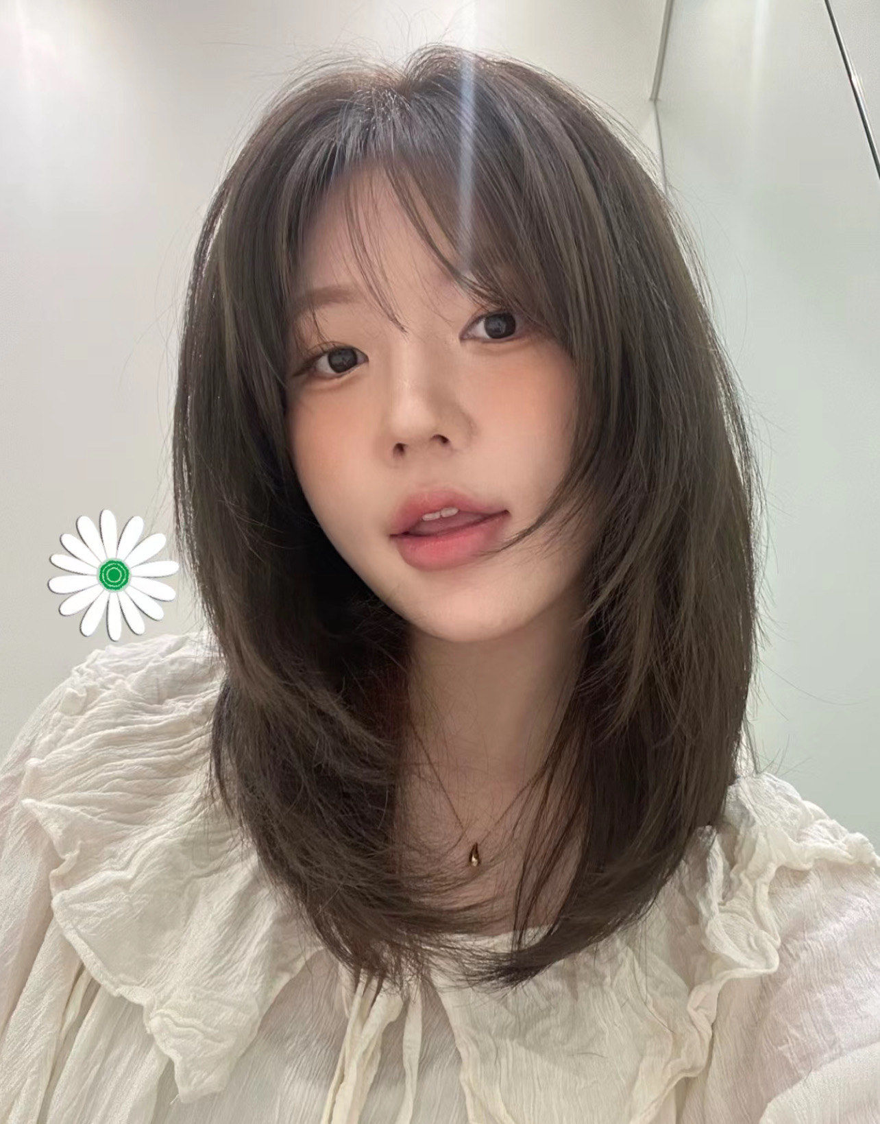 脸型小适合什么发型小学生女