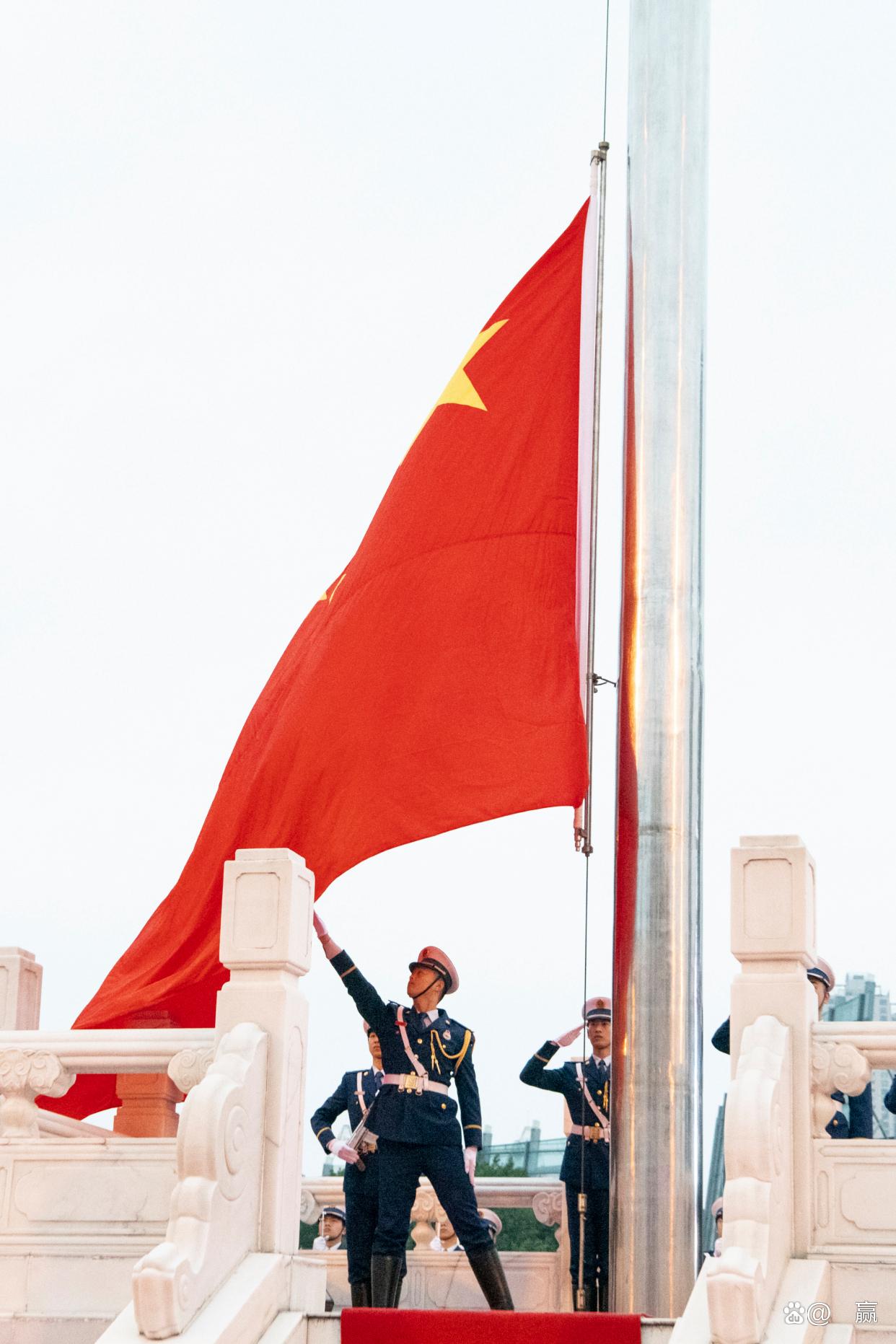 国旗杆326米含义和283米,肋骨折了肉会胖吗