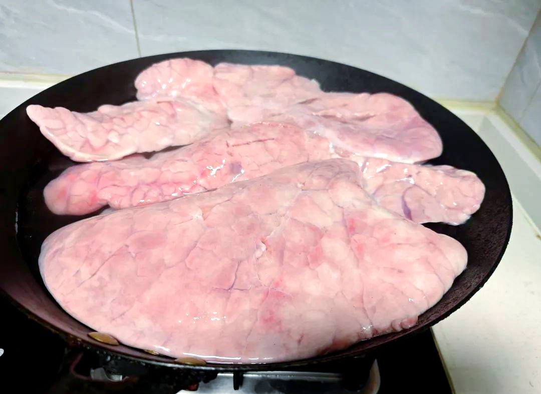 吃猪肺的危害是什么