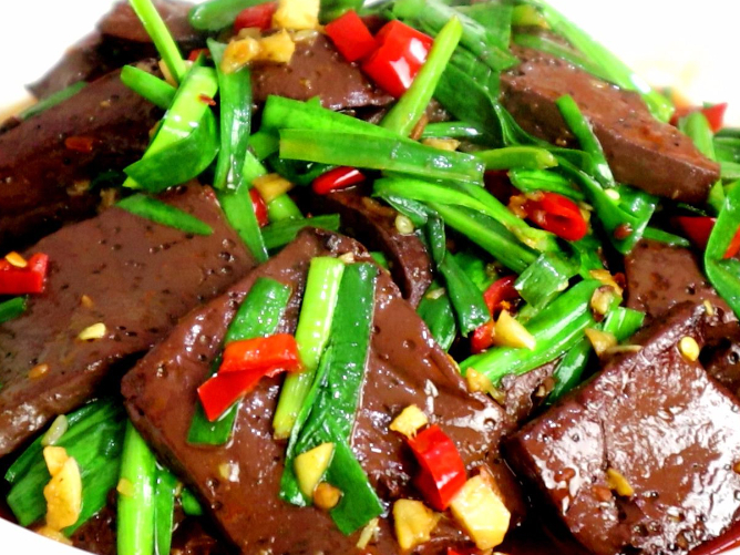 猪血怎么做才好吃家常做法窍门