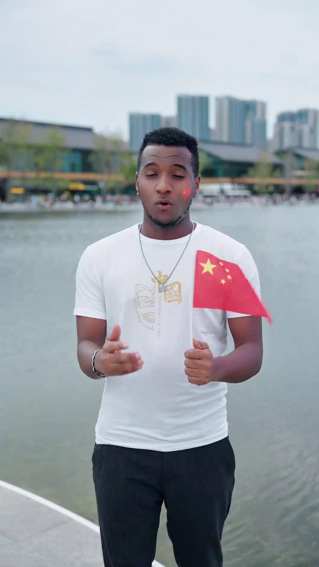 五星红旗这首歌曲