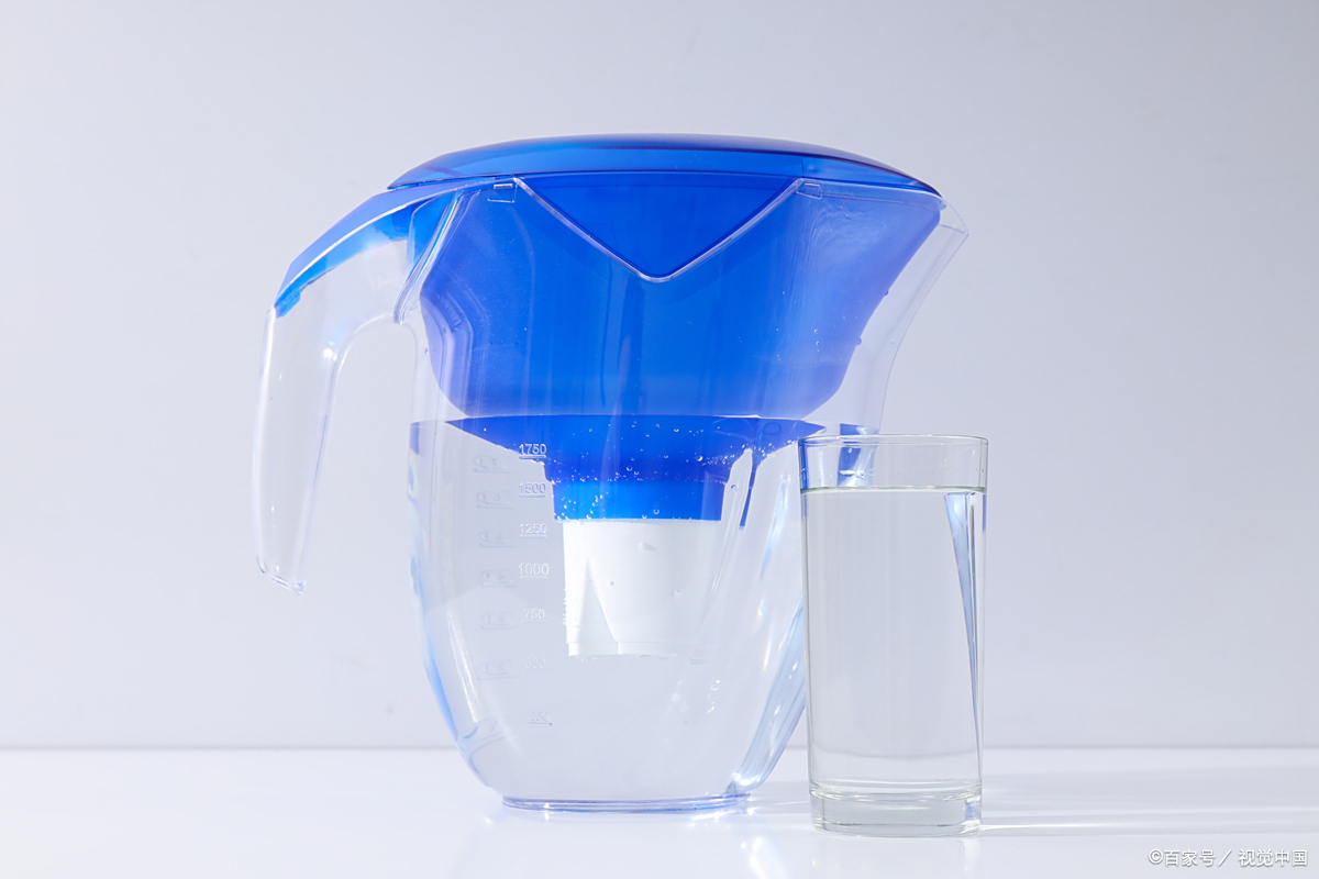 pc材质的水杯可以放热水吗