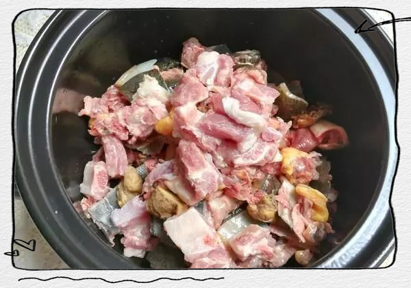 排骨怎样焯水才不腥不柴