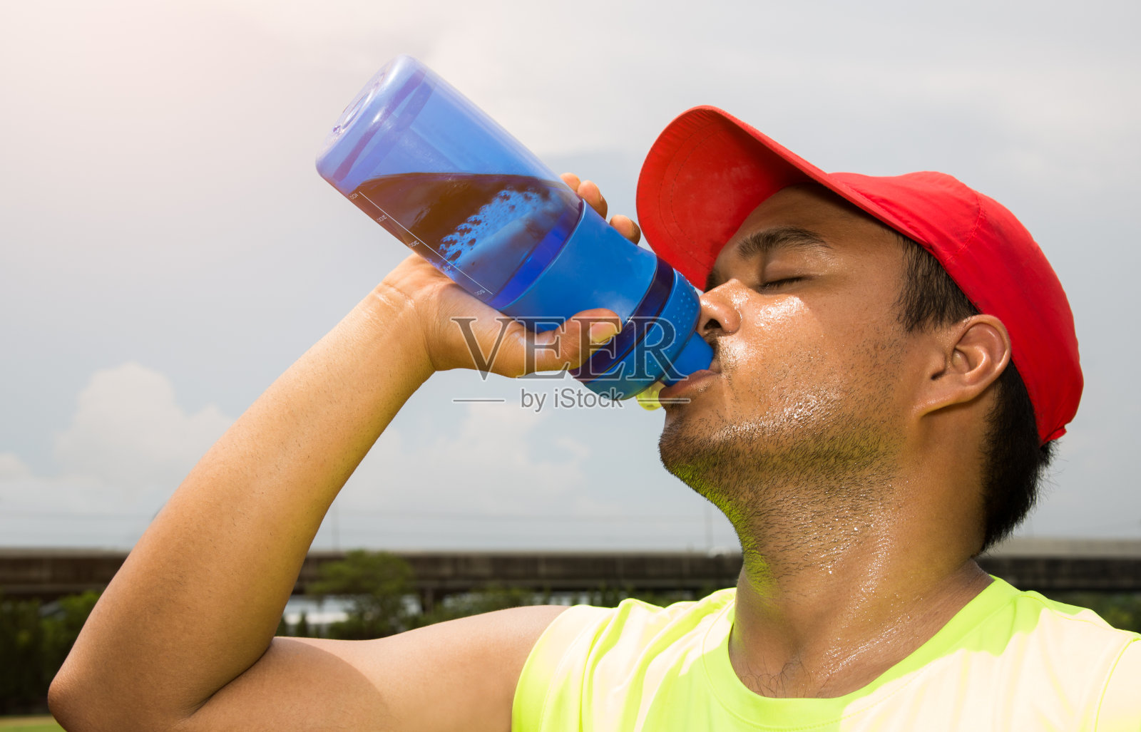 跑步后喝水等于白跑?你应该知道的运动注意事项