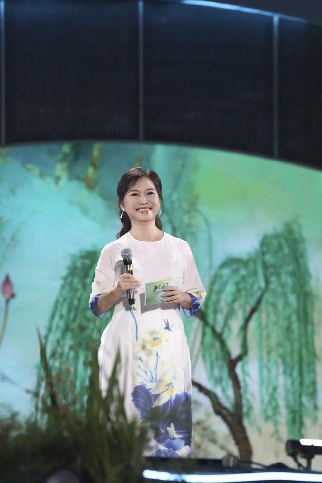 配音演员的简介