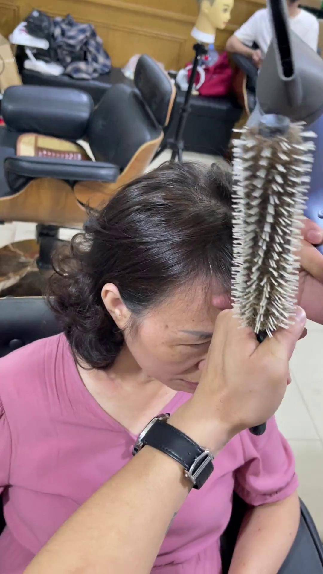 自己怎样吹头发造型